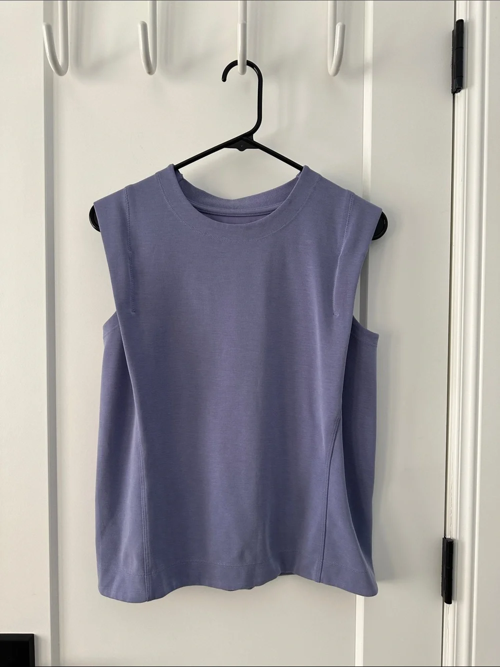 Athleta Lavender Purple Sleeveless Crewneck Top
